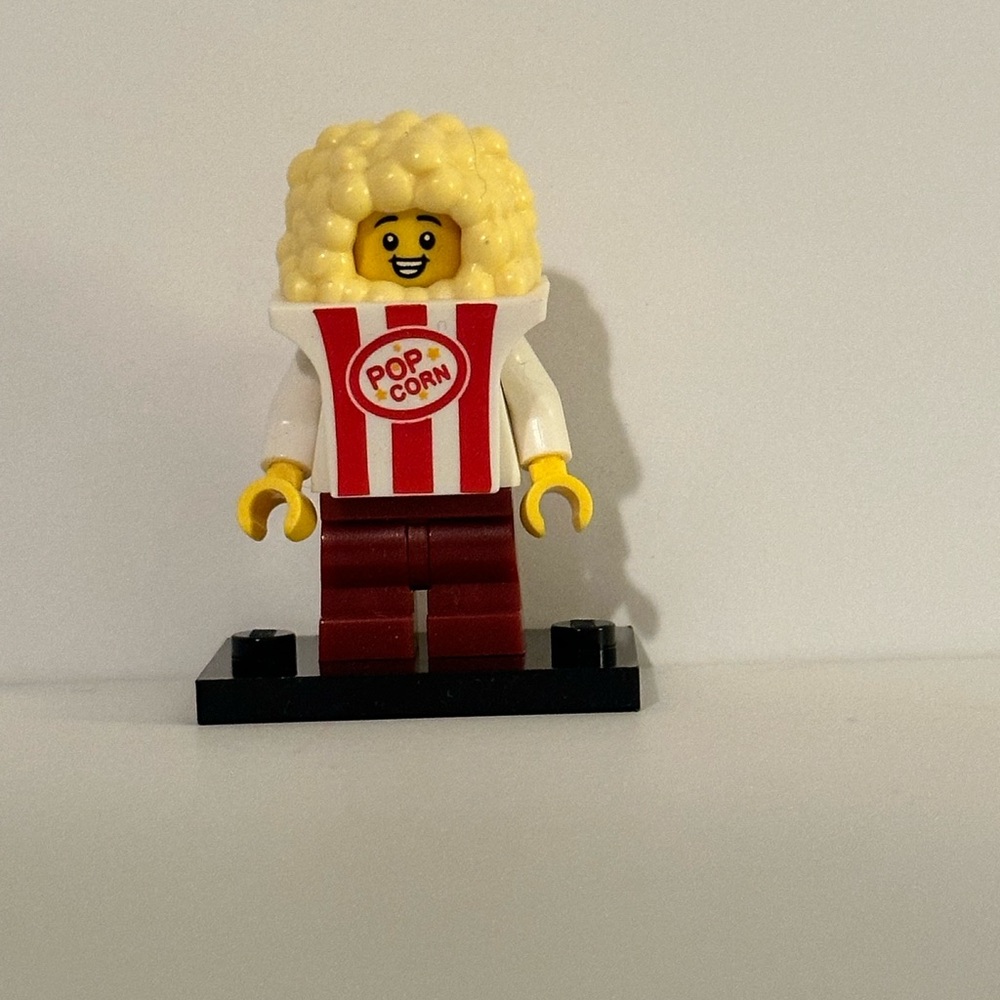 Lego CMF Popcorn Costume Minifigure - Red, White, Yellow
